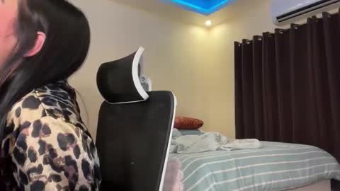 becinapia15 online show from November 17, 3:25 pm