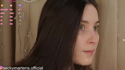 BeckyMartens come join me on    while im offline here  online show from June 5, 3:57 am