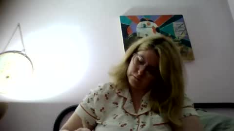 Snapshot of bedbandits chatting on October 27, 10:15 am Bedbandits69 online show from October 27, 10:15 am