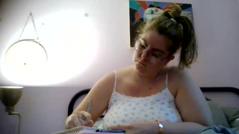 Snapshot of bedbandits chatting on September 29, 10:36 am Bedbandits69 online show from September 29, 10:36 am