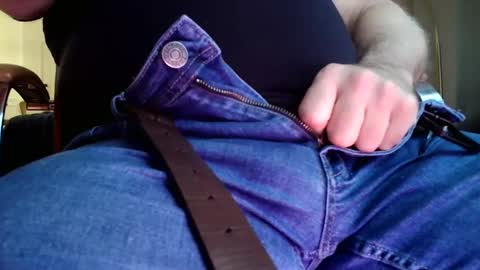 Snapshot of beefbubs chatting on December 2, 9:12 pm BeefBubs online show from December 2, 9:12 pm