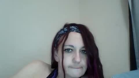 beendragon84 online show from April 7, 7:10 am