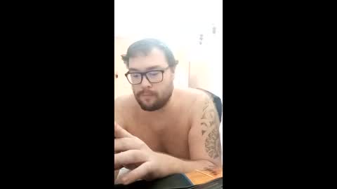 beennudeislife online show from May 15, 9:07 am
