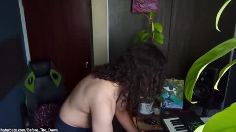 Snapshot of before_the_dawn chatting on October 28, 5:36 pm Lren online show from October 28, 5:36 pm