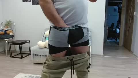 Snapshot of bela747741 chatting on January 13, 8:47 am kevin and Bella online show from January 13, 8:47 am