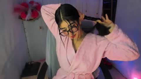 modelo independiente online show from March 9, 11:09 pm