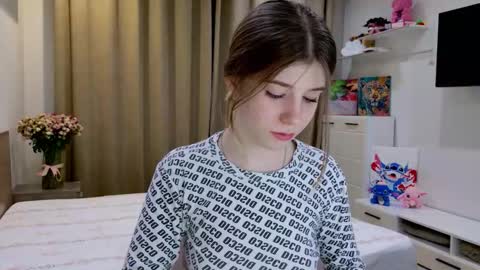 Bella online show from March 11, 9:29 pm