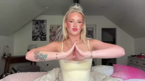 Bella Baby online show from July 16, 5:05 pm