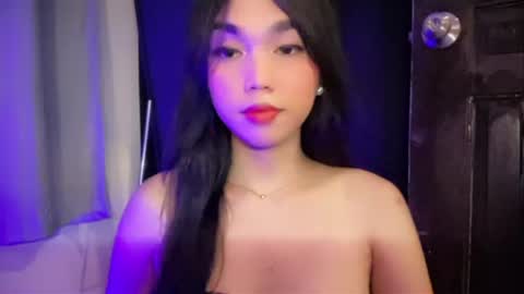 bella_goddestxxx online show from June 29, 6:18 pm