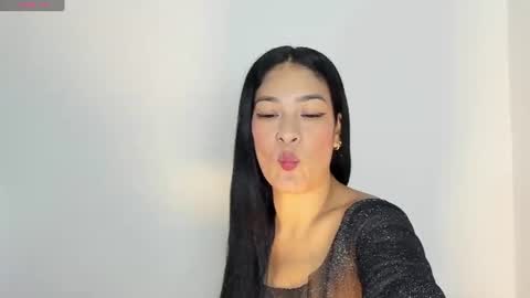 Laura online show from July 12, 1:09 am