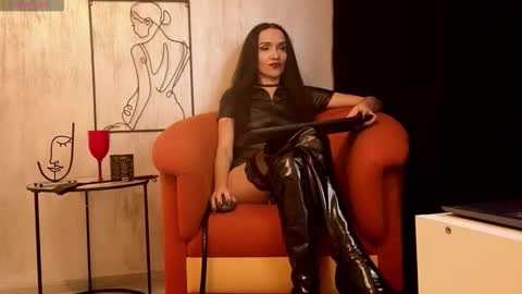 bella_harper777 online show from March 5, 8:40 pm