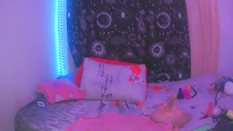 bella_mc online show from November 28, 1:29 pm