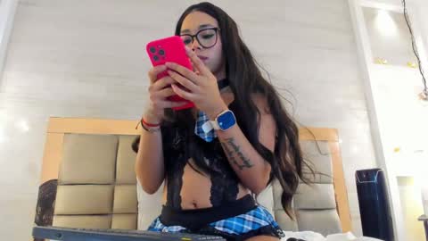  BELLA  online show from May 7, 4:19 am