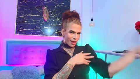     online show from January 7, 9:31 pm