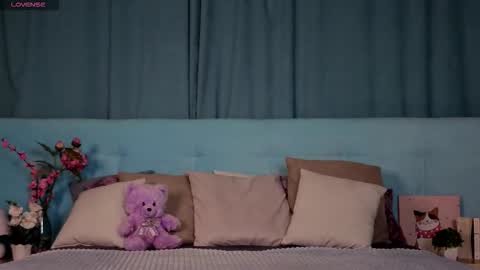 Bella online show from March 3, 12:50 am