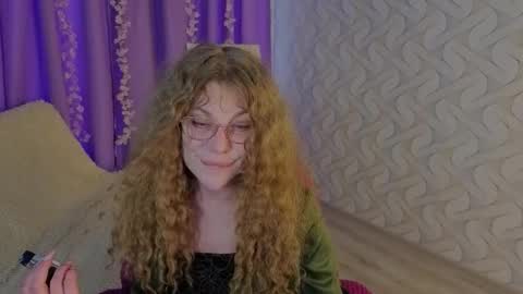 Bella online show from March 10, 3:49 pm