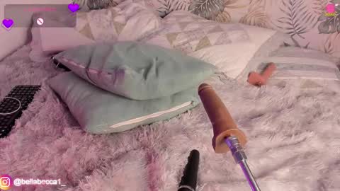 Bella Becca  online show from January 10, 9:53 pm