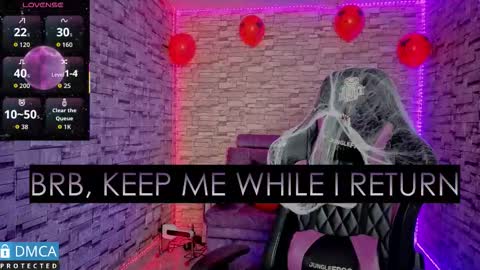   online show from October 9, 8:03 pm