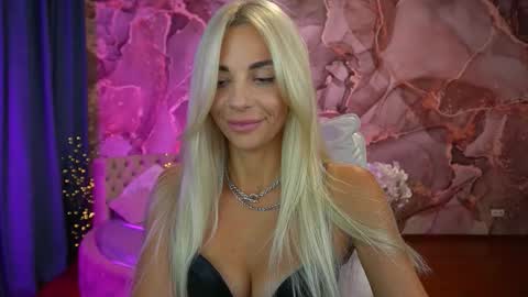 Bella online show from September 26, 10:18 pm