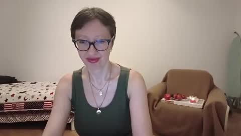Emma online show from June 26, 7:41 pm