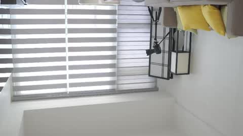 Belle Adrienne  IG  online show from April 17, 3:09 am