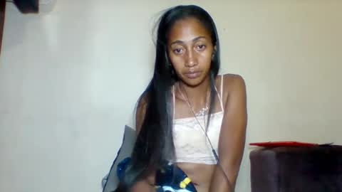 belle_annah online show from April 14, 8:45 pm