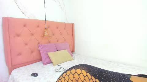 belle online show from January 7, 11:26 am