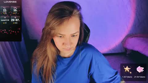 Your Annabelle Wolf  online show from March 4, 11:00 pm