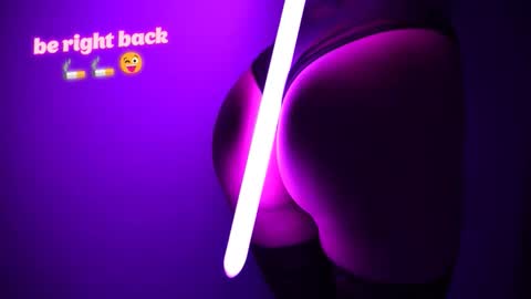 Your Annabelle Wolf  online show from September 25, 7:26 am