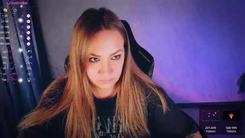 Your Annabelle Wolf  online show from October 16, 3:33 pm