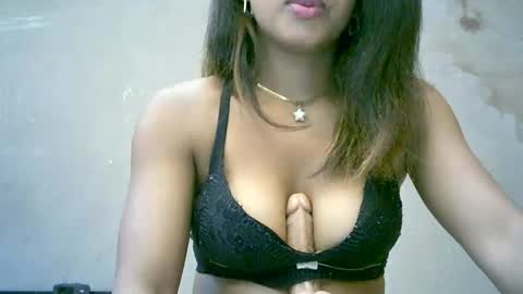 bellibellah online show from April 14, 11:46 am