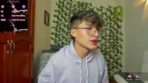 Neon online show from November 14, 11:23 am