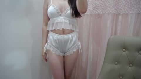 Belly online show from April 8, 4:48 am