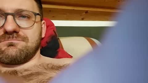 ben00189 online show from January 27, 4:33 pm