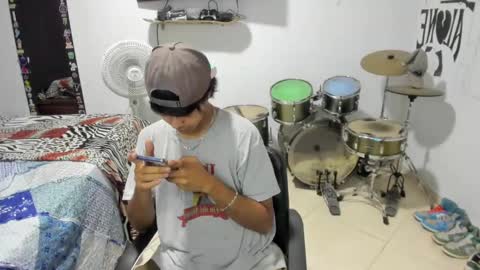 Snapshot of ben_falcon chatting on September 25, 4:08 am Ben online show from September 25, 4:08 am