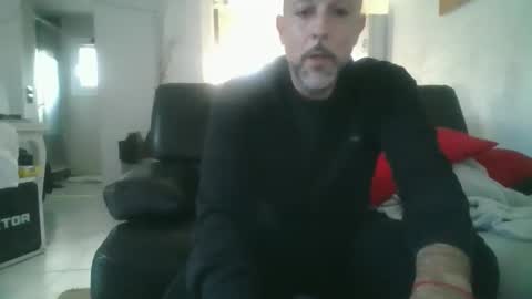 benbare13 online show from December 17, 2:35 pm