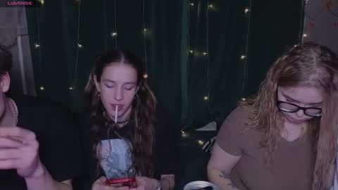 MARK  SOFIEKENDALL  NATHAN online show from February 10, 6:33 pm