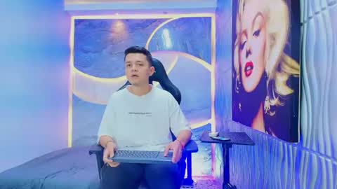 benjamin_alam online show from July 27, 12:46 pm