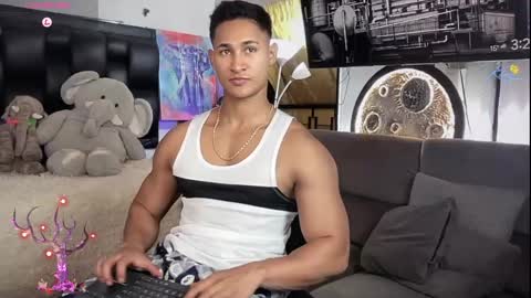 benjamincooperk online show from June 6, 8:20 am