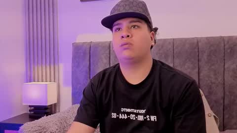 bennett_alejoo online show from September 19, 5:27 pm