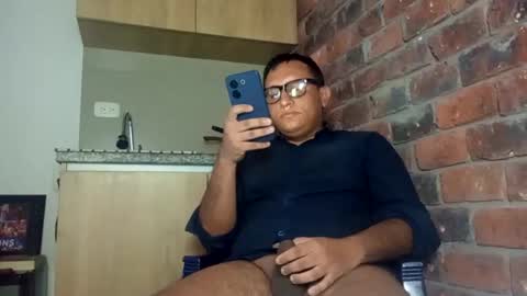 Snapshot of benny_94_project1000 chatting on September 23, 6:47 pm Benn online show from September 23, 6:47 pm