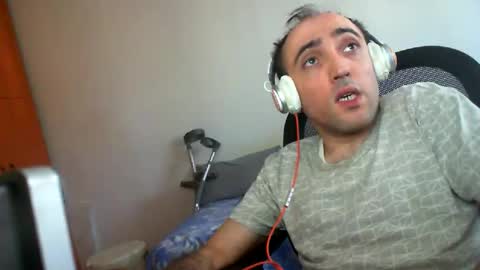 bentish online show from November 28, 9:16 am