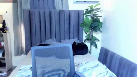 bentlyfuck online show from October 8, 6:19 am