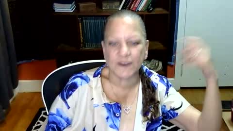 DeniseDavid online show from March 7, 1:38 am