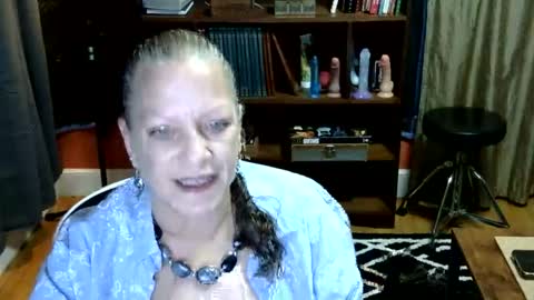 DeniseDavid online show from March 15, 2:05 am