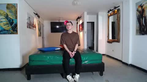 benz boys online show from November 16, 12:29 pm