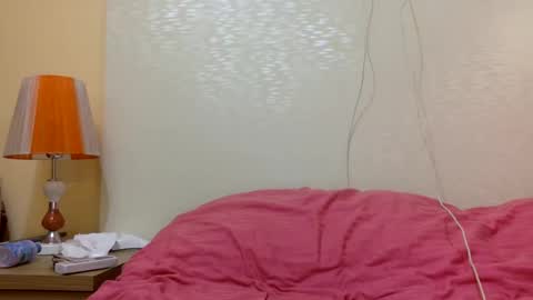 Snapshot of bermudatriangle12 chatting on January 29, 3:54 am tixxie  online show from January 29, 3:54 am