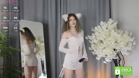 Aurora online show from September 21, 7:40 pm