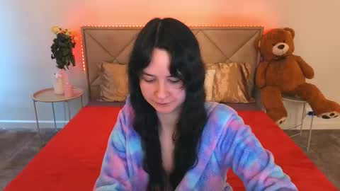 Violette online show from March 28, 8:27 am