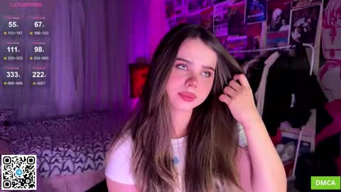 Emily  Stream every day  online show from October 19, 5:28 pm